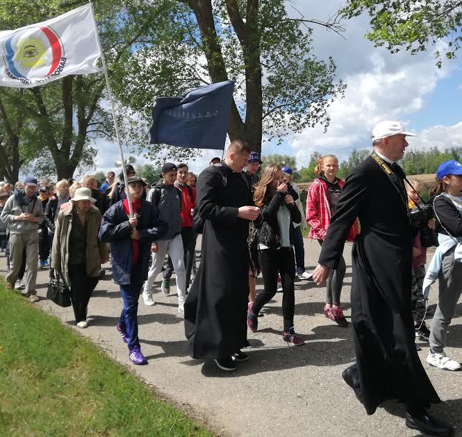 Už vaikų laimę - žygis į Kryžių kalną