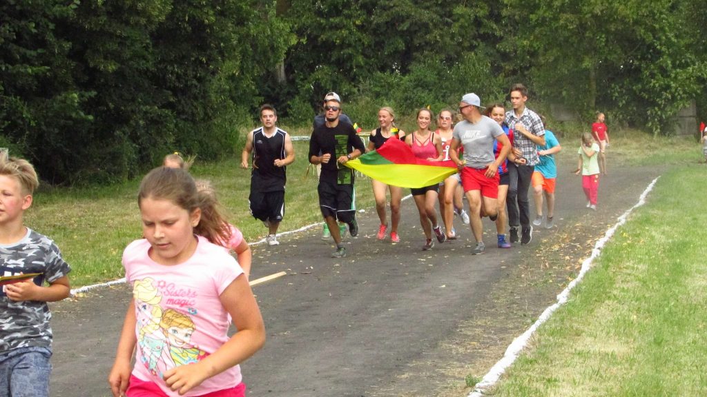 Tradicinė sporto šventė Beinoravoje sukvietė šimtus žmonių