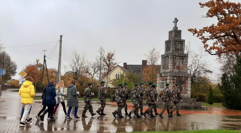 Atminimo akcija      Atminimo žvakutės – mūsų krašto Laisvės kovotojams