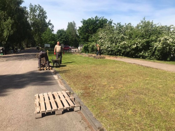 Prasidėjo naujų kolumbariumų statyba Radviliškio miesto kapinėse