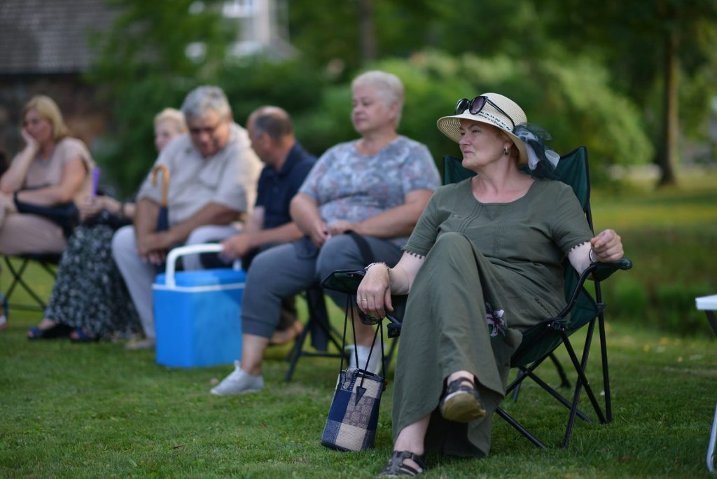 Nuaidėjo Tarptautinis džiazo ir šviesų festivalis „Džiazo laužai" Burbiškių dvare