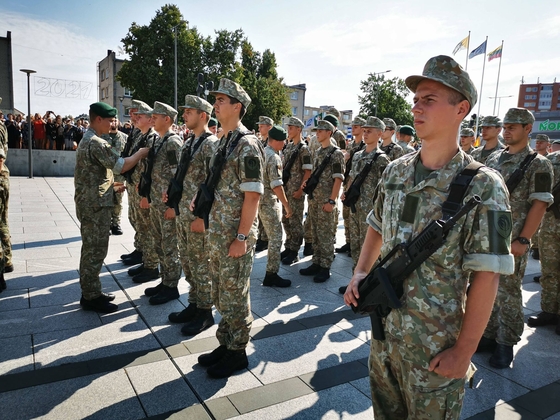 Lietuvos Respublikai prisiekė Kunigaikščio Margirio pėstininkų batalione tarnausiantys nuolatinės privalomosios pradinės karo tarnybos kariai