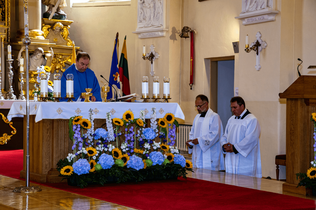 Šeduvos bažnyčioje – Žolinės atlaidai