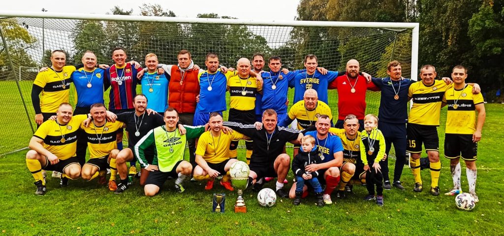 Radviliškio futbolo veteranų triumfas Švedijoje