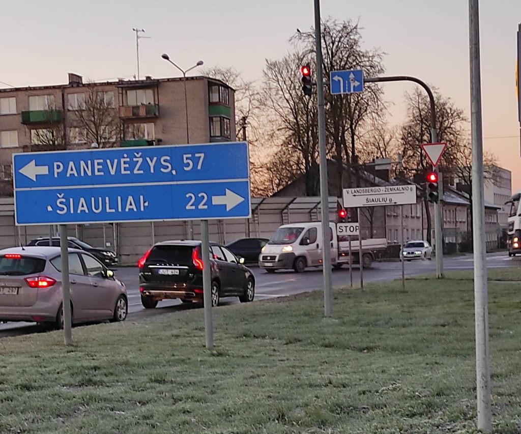 Gyventojai skundžiasi Panaikinta perėja ties prekybos centrais „LIDL“ bei „Maxima“