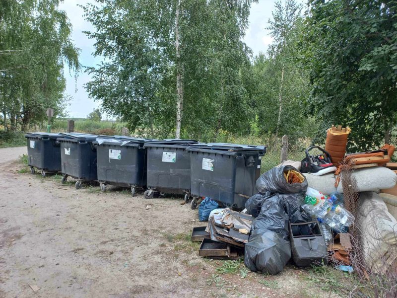 Valdančiųjų „dovanėlė“ sodininkams – 300 procentų pabrangstantis atliekų išvežimas