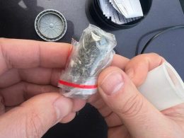 Automobilyje rastas sulankstytas popierėlis su narkotine medžiaga
